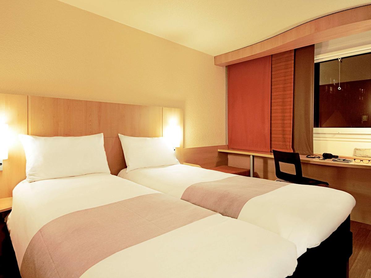 Hotel Ibis Rotterdam Vlaardingen Esterno foto