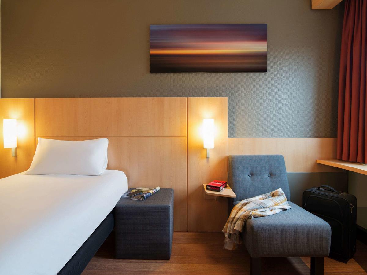 Hotel Ibis Rotterdam Vlaardingen Esterno foto